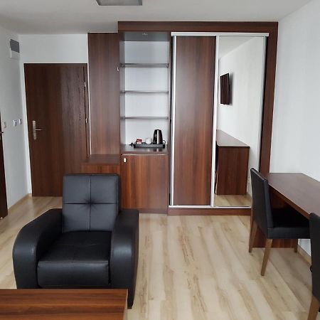 Pod Kominem Pokoje I Apartamenty Brzezie  Exteriör bild