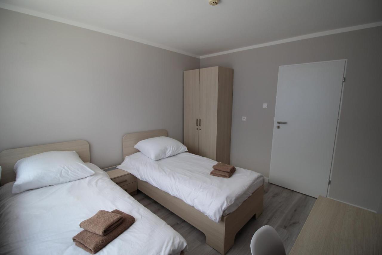 Pod Kominem Pokoje I Apartamenty Brzezie  Exteriör bild