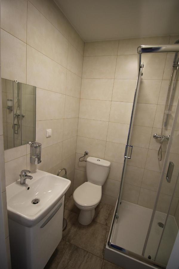 Pod Kominem Pokoje I Apartamenty Brzezie  Exteriör bild